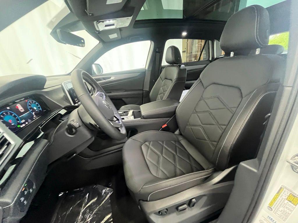 new 2025 Volkswagen Atlas Cross Sport car, priced at $41,647
