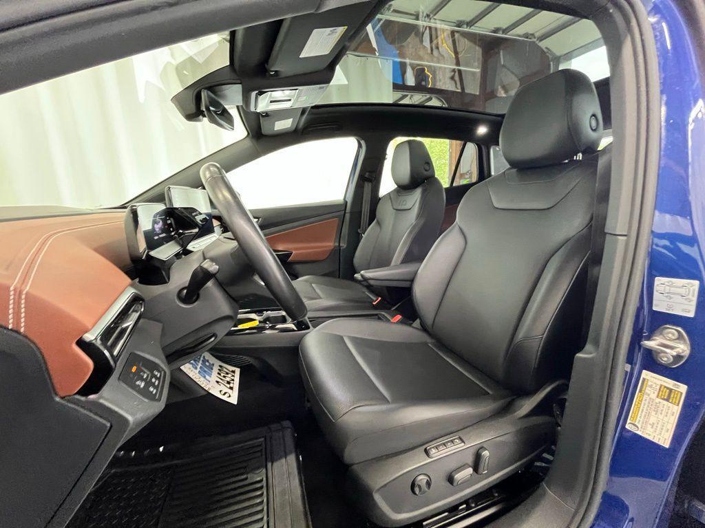 used 2021 Volkswagen ID.4 car, priced at $24,592
