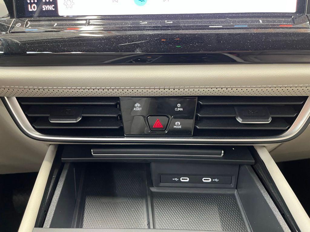 used 2024 Volkswagen Atlas car, priced at $37,991
