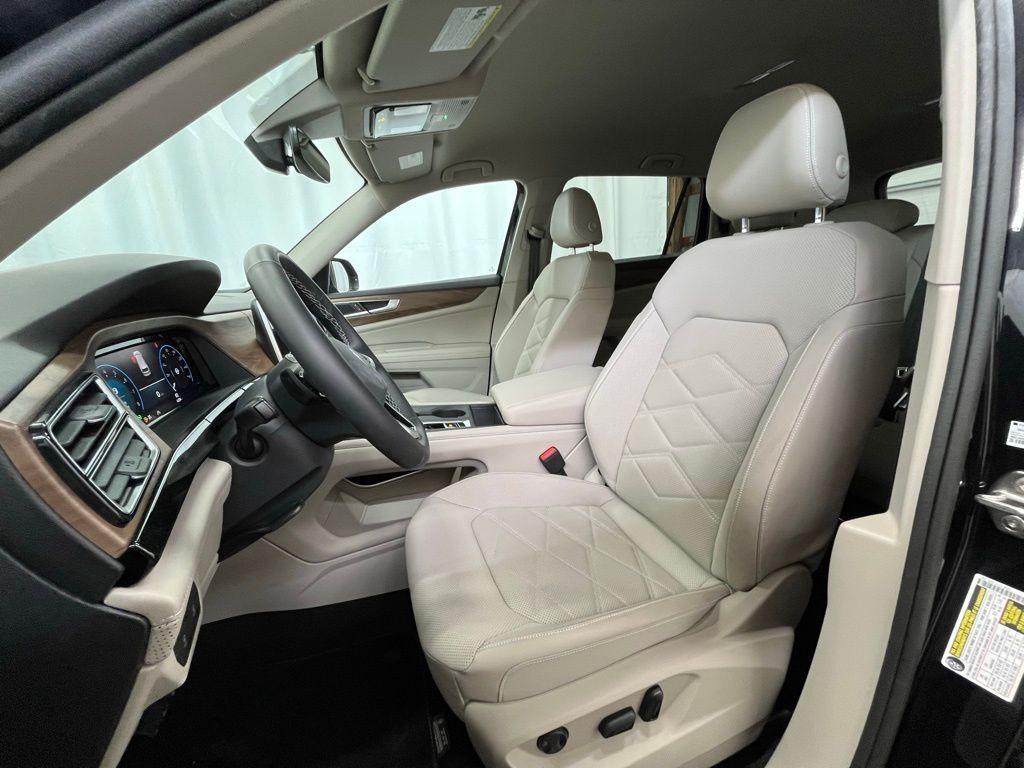 used 2024 Volkswagen Atlas car, priced at $37,991