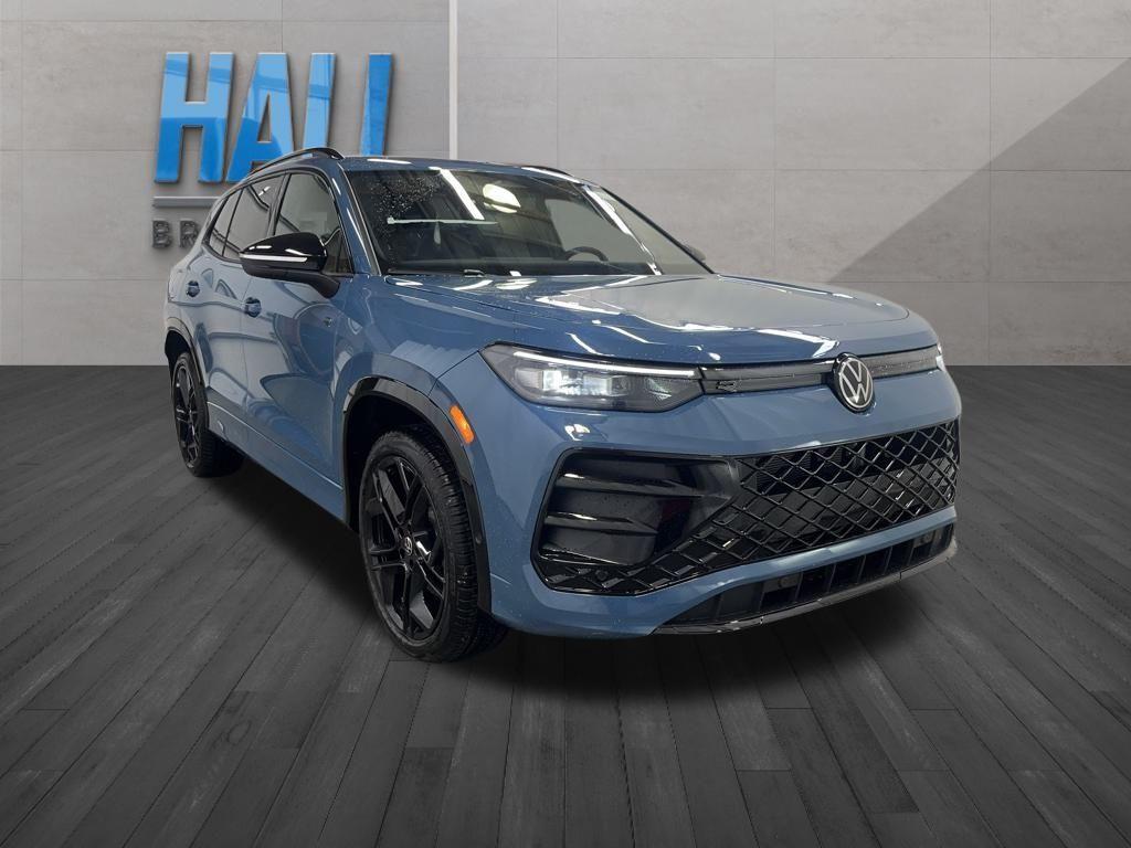 new 2025 Volkswagen Tiguan car, priced at $37,453