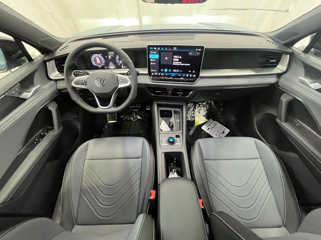 new 2025 Volkswagen Tiguan car, priced at $37,453