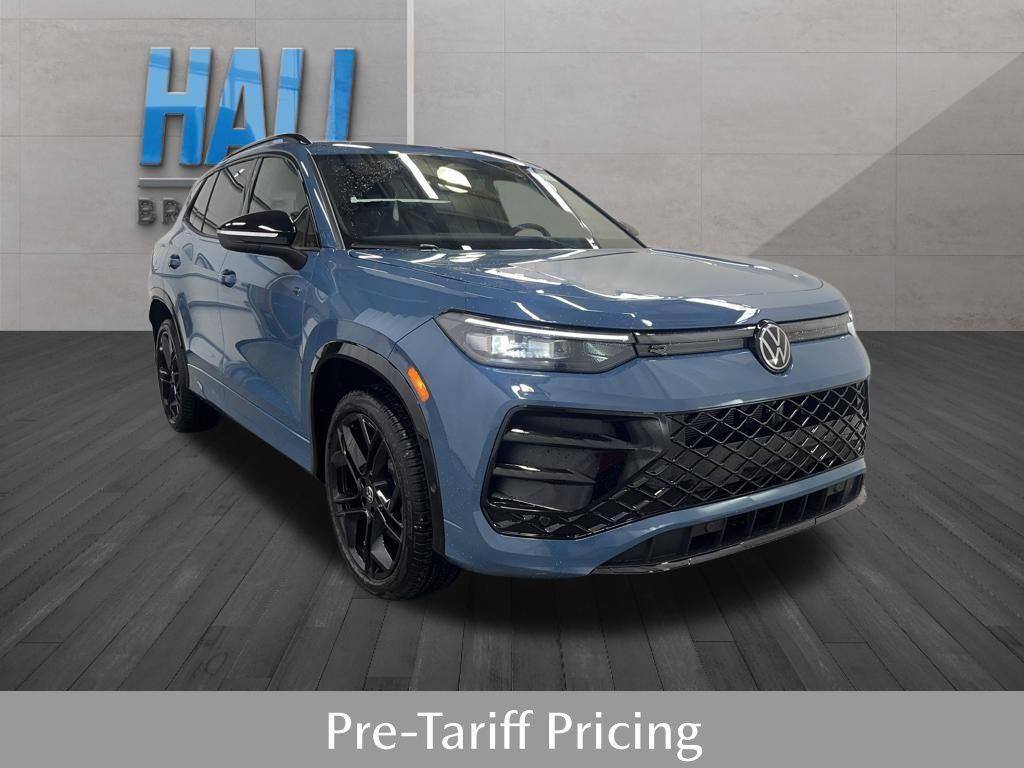 new 2025 Volkswagen Tiguan car, priced at $39,536