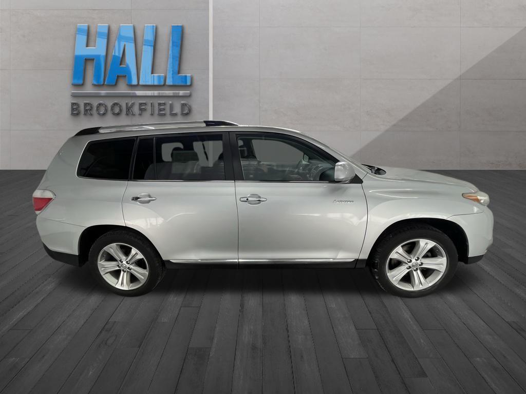 used 2012 Toyota Highlander car, priced at $9,991