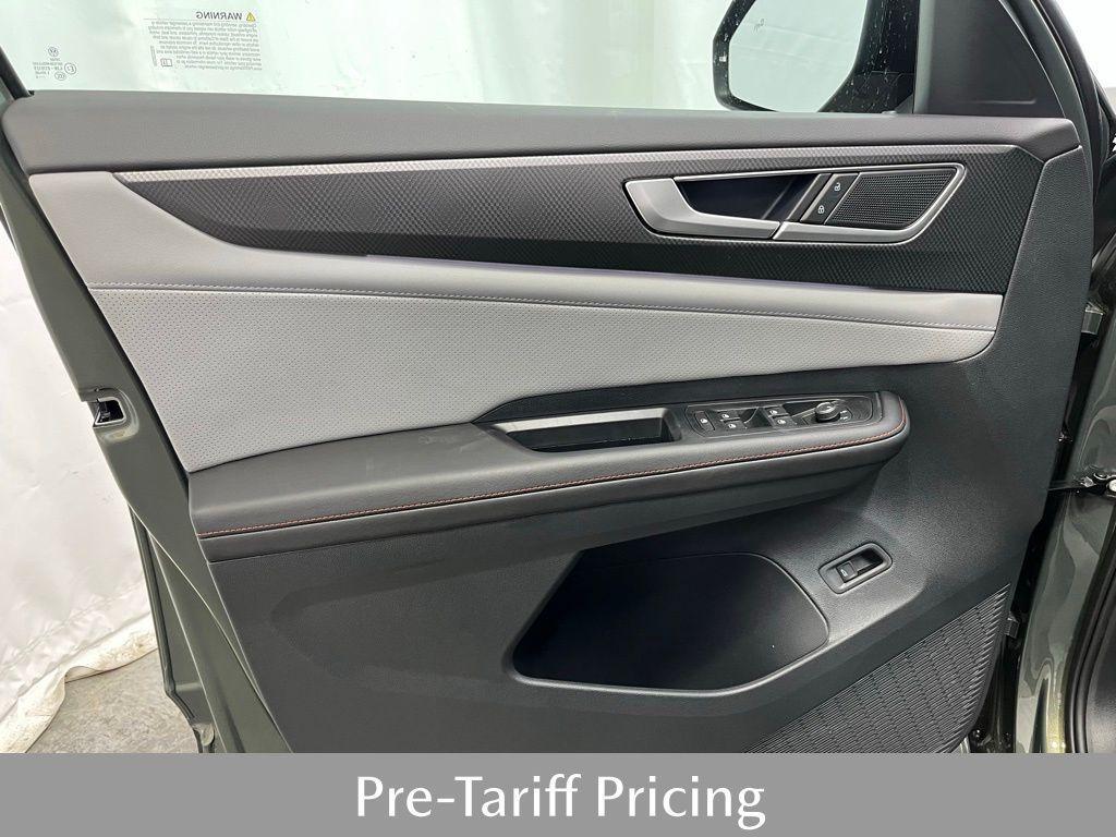 new 2025 Volkswagen Atlas car, priced at $45,013
