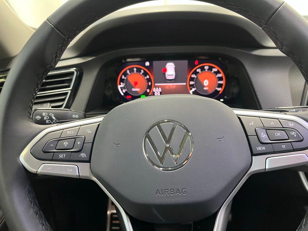 new 2025 Volkswagen Atlas car, priced at $43,513