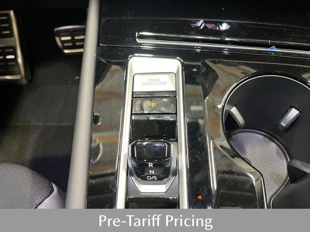 new 2025 Volkswagen Atlas car, priced at $45,013