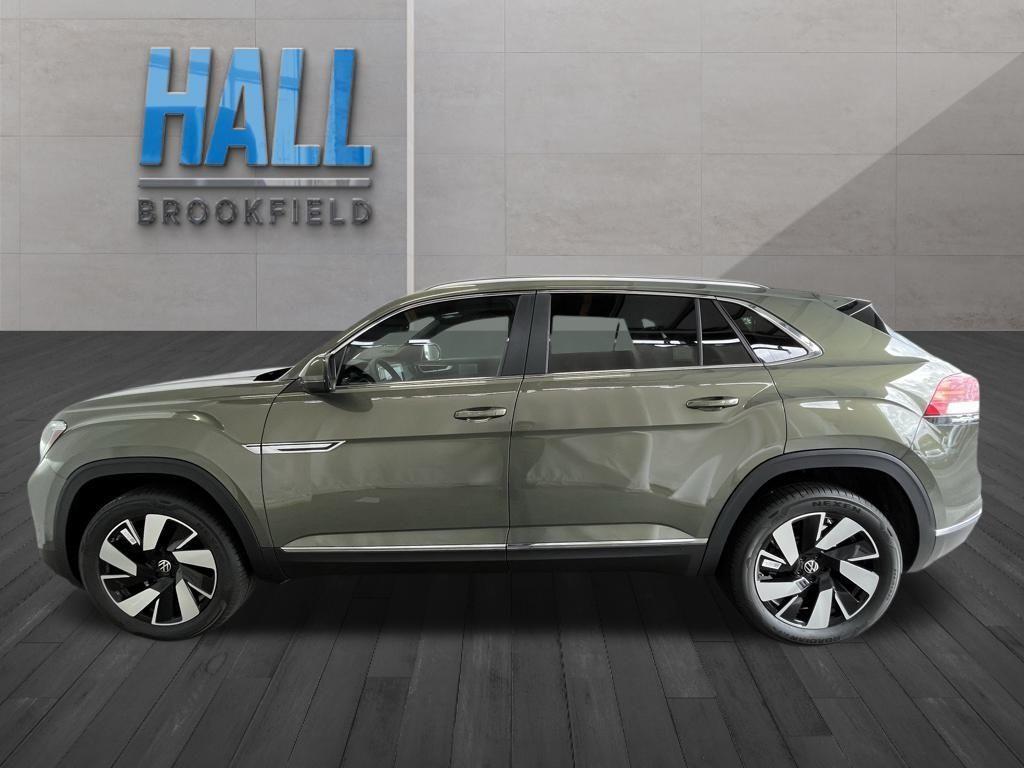 new 2026 Volkswagen Atlas Cross Sport car, priced at $48,416