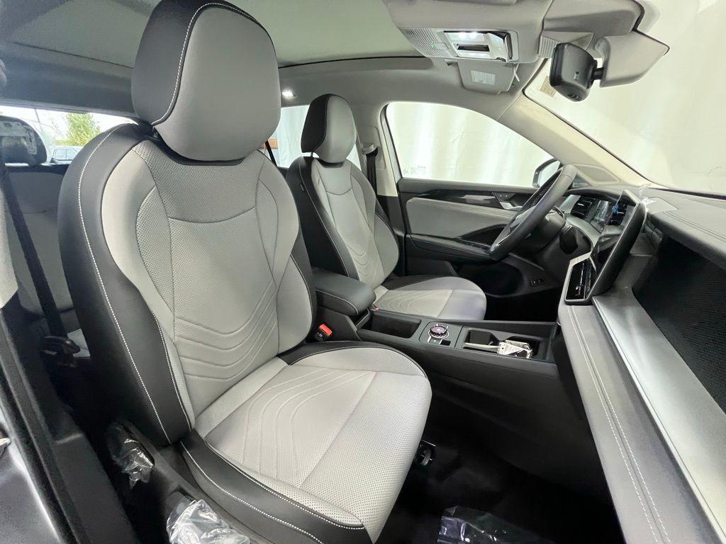 new 2026 Volkswagen Tiguan car, priced at $36,558