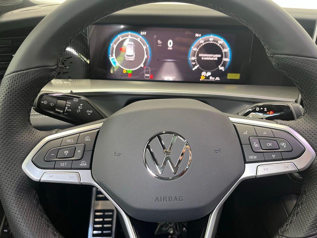 new 2025 Volkswagen Tiguan car, priced at $37,589