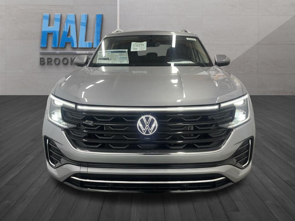 new 2025 Volkswagen Atlas car, priced at $51,845