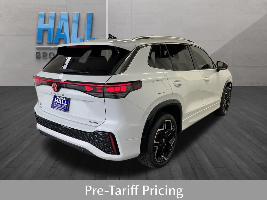 new 2025 Volkswagen Tiguan car, priced at $42,040