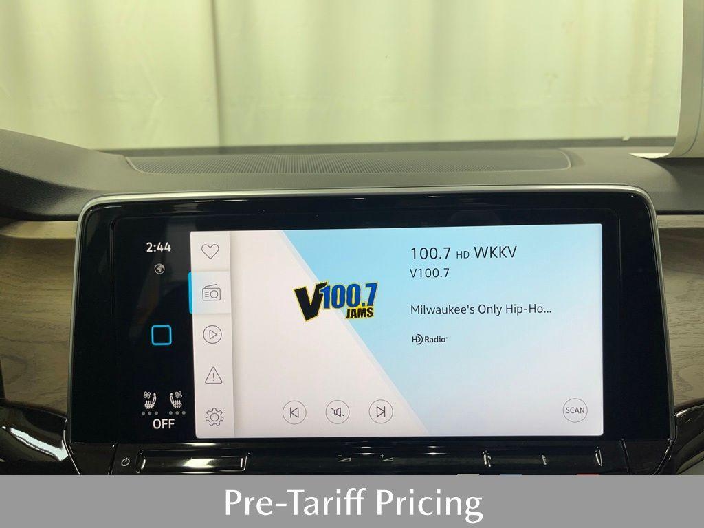 new 2025 Volkswagen Atlas car, priced at $36,979