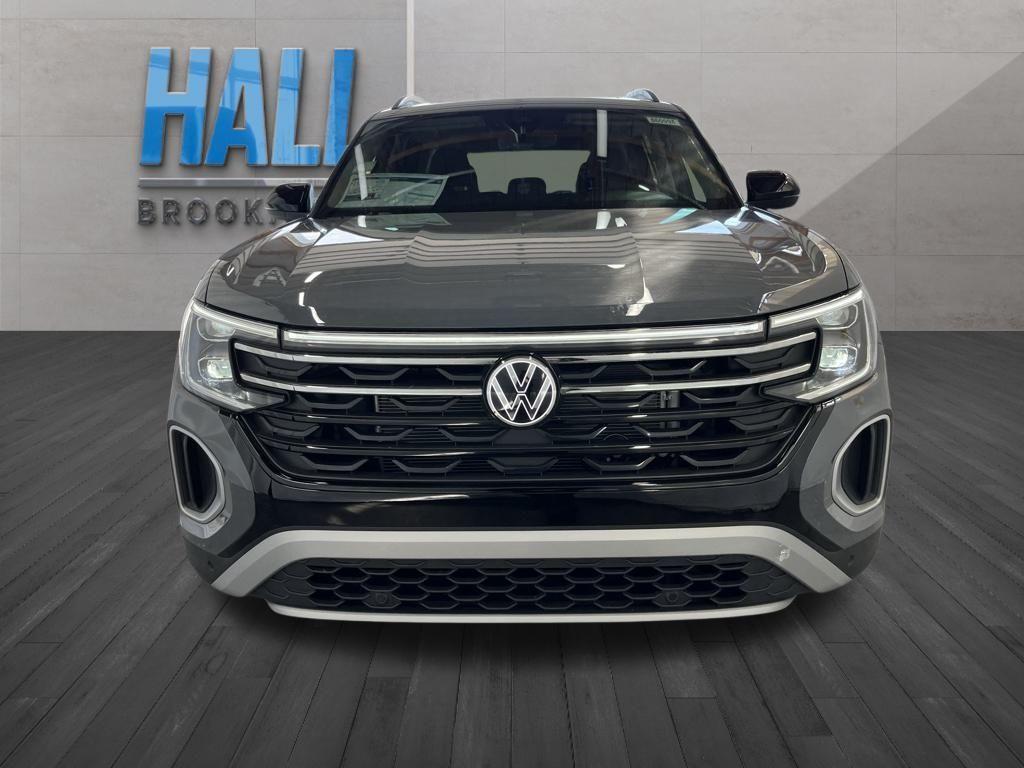 new 2026 Volkswagen Atlas car, priced at $47,459