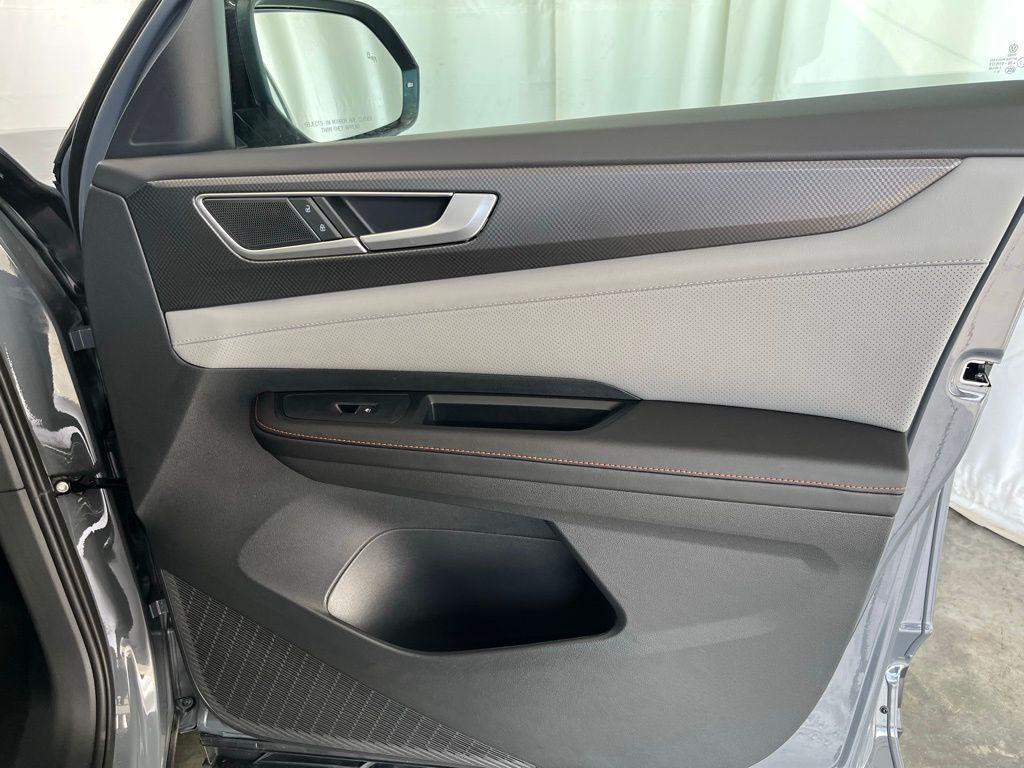 new 2026 Volkswagen Atlas car, priced at $47,459