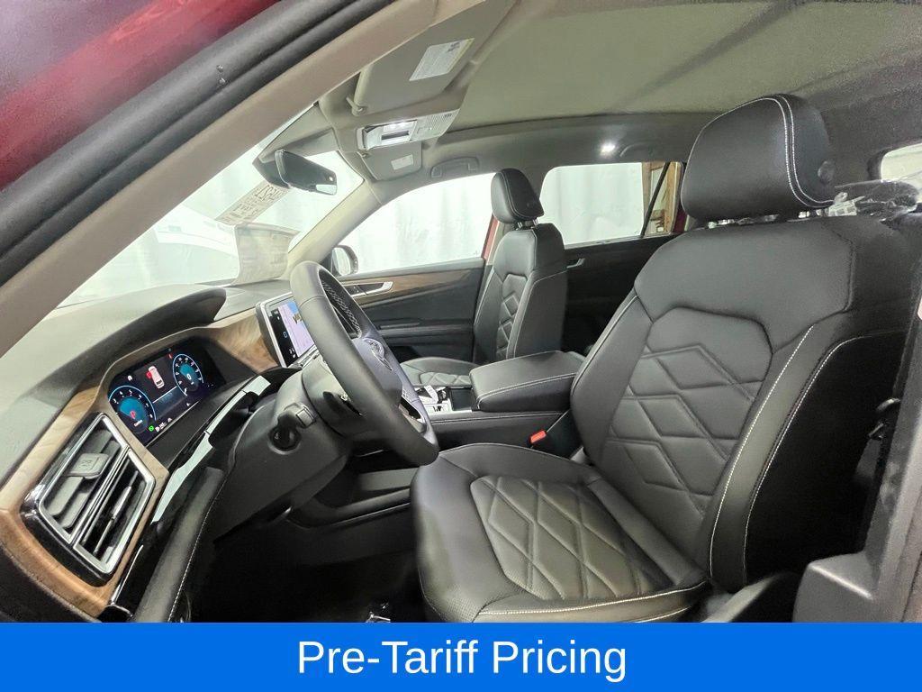 new 2025 Volkswagen Atlas car, priced at $44,117