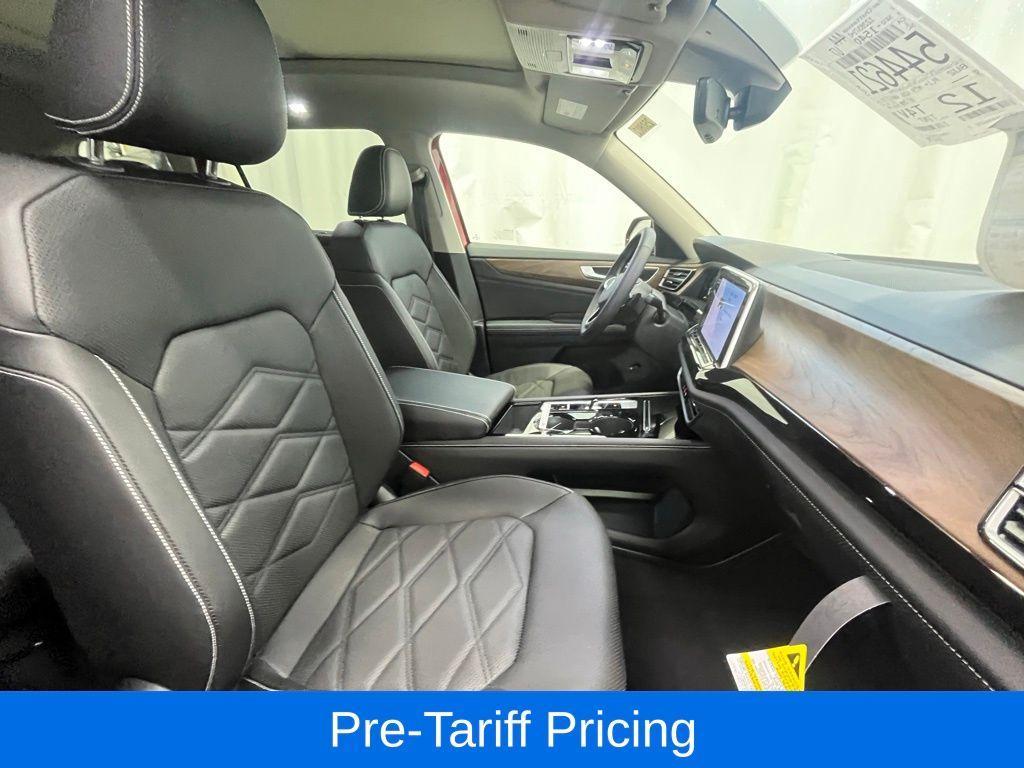 new 2025 Volkswagen Atlas car, priced at $44,117