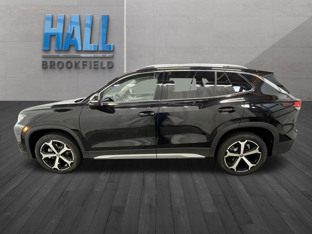 new 2025 Volkswagen Tiguan car, priced at $33,957