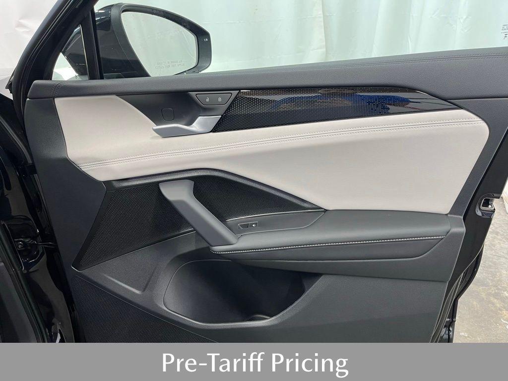 new 2025 Volkswagen Tiguan car, priced at $35,921