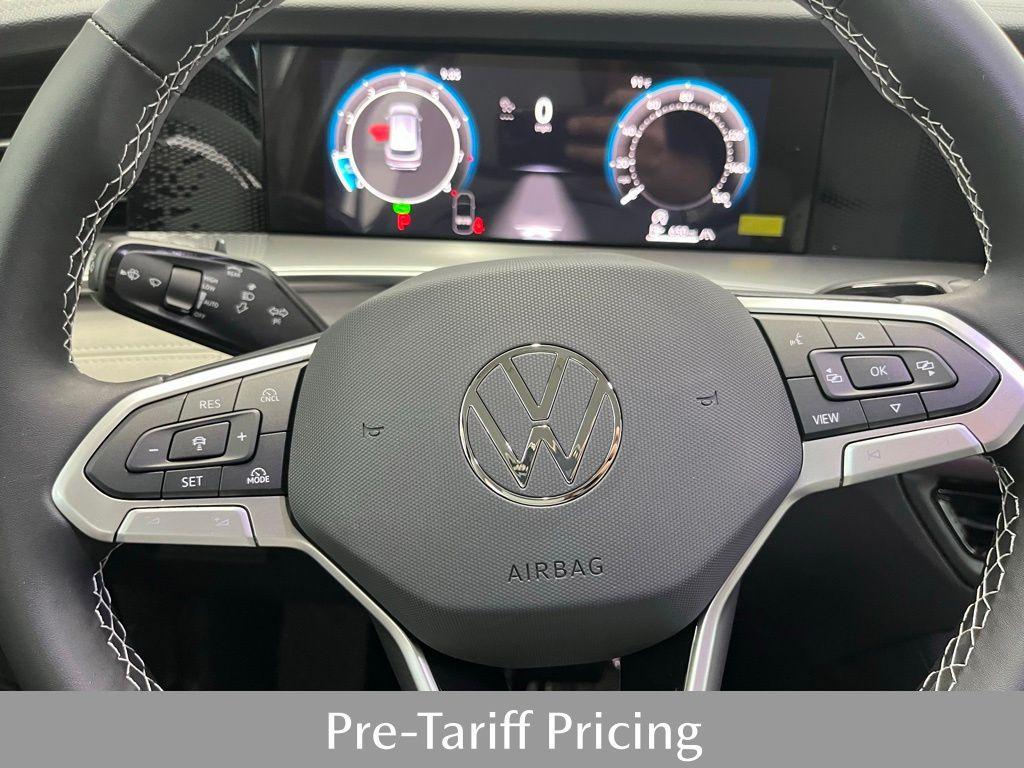 new 2025 Volkswagen Tiguan car, priced at $35,921