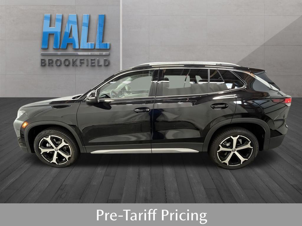 new 2025 Volkswagen Tiguan car, priced at $35,921