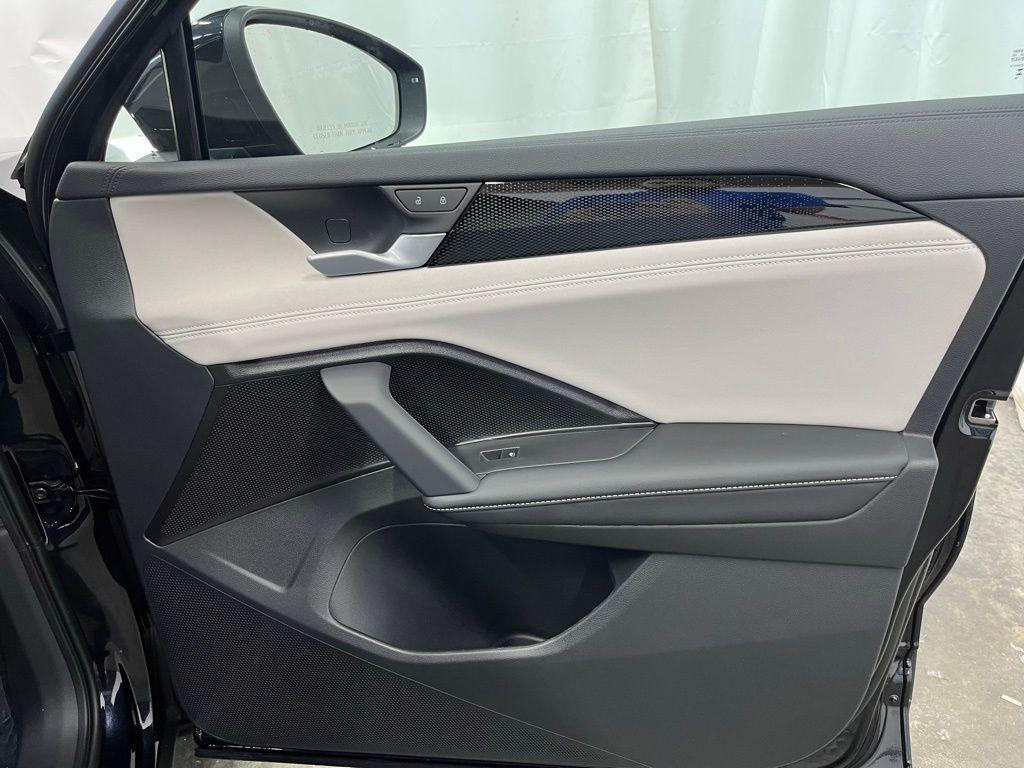 new 2025 Volkswagen Tiguan car, priced at $33,957