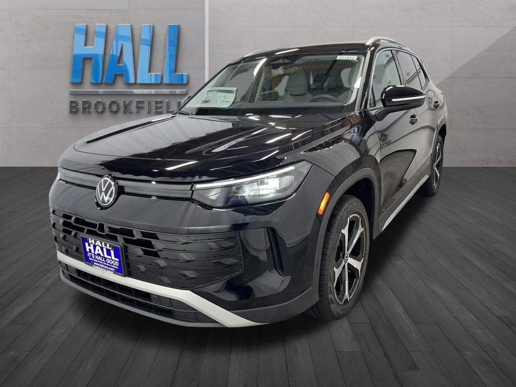 new 2025 Volkswagen Tiguan car, priced at $33,957