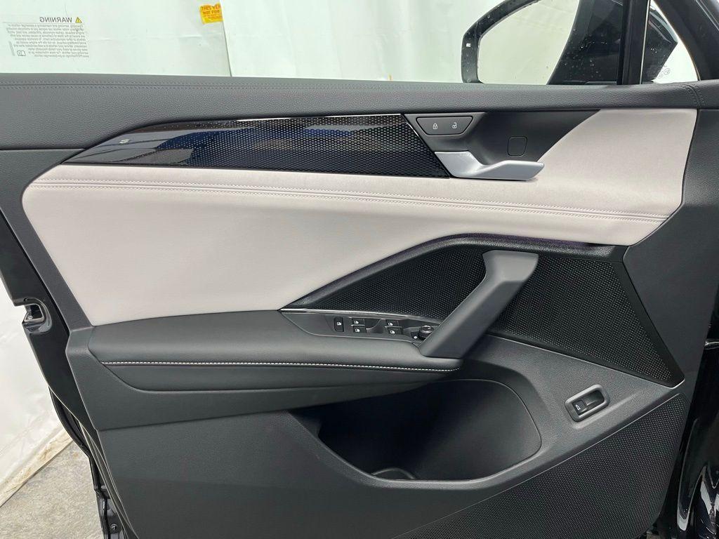 new 2025 Volkswagen Tiguan car, priced at $33,957