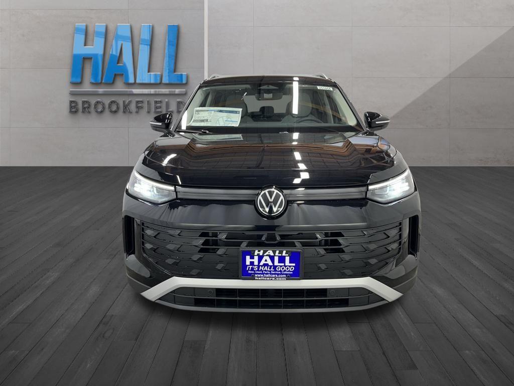 new 2025 Volkswagen Tiguan car, priced at $33,957