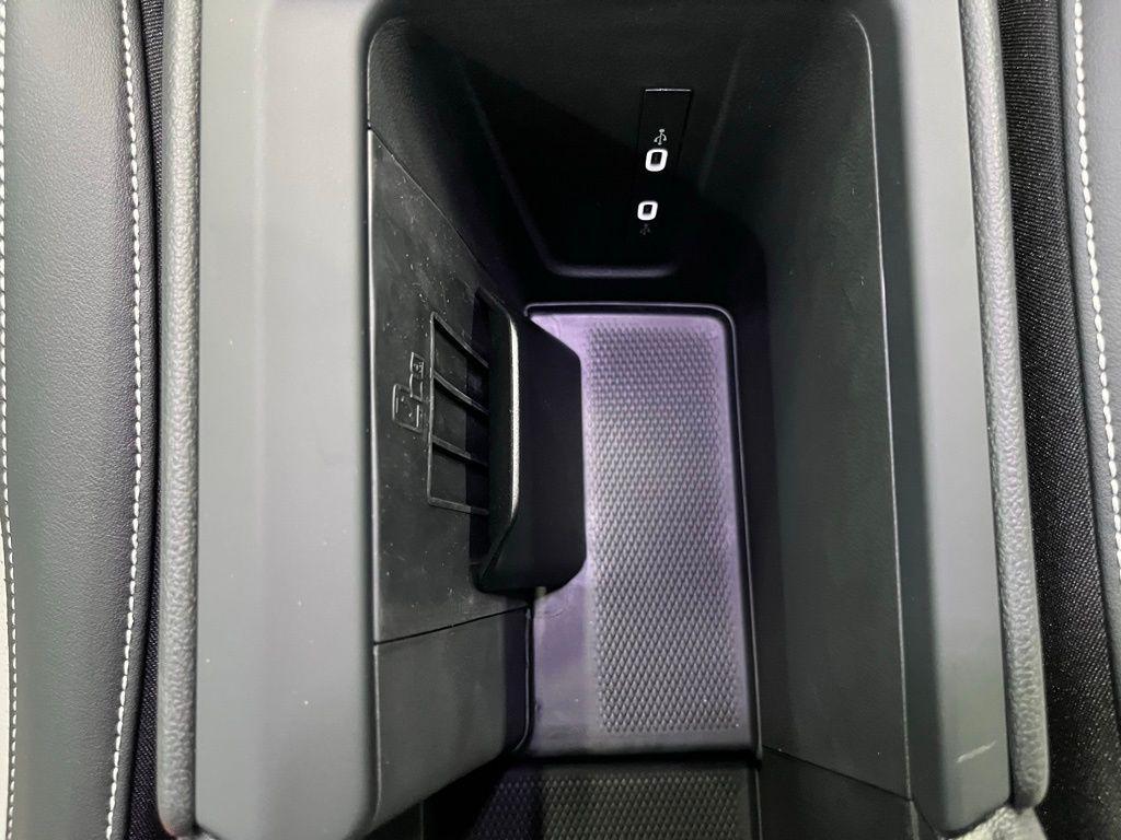 new 2025 Volkswagen Tiguan car, priced at $33,957