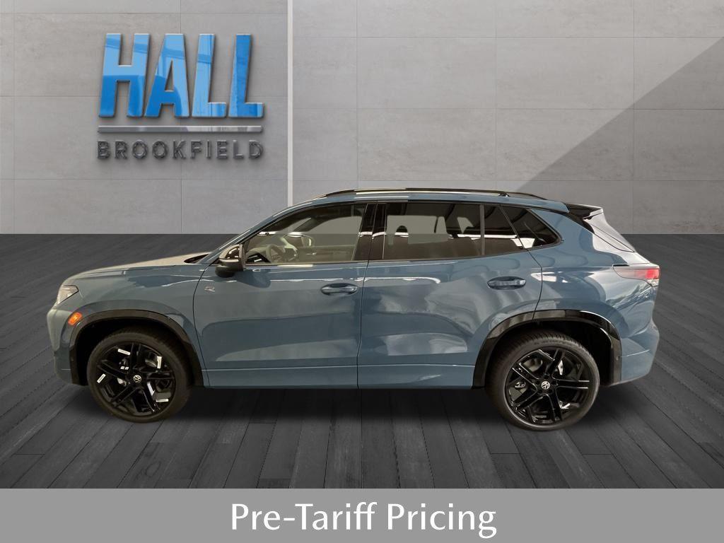 new 2025 Volkswagen Tiguan car, priced at $39,536