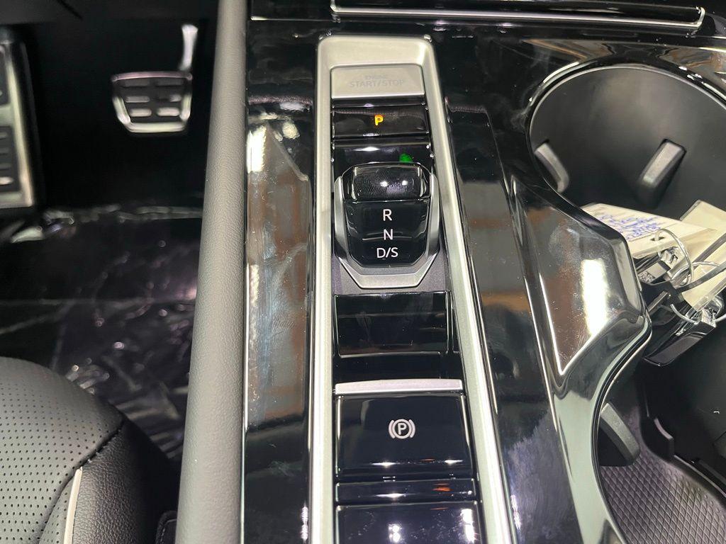 new 2025 Volkswagen Atlas car, priced at $50,309