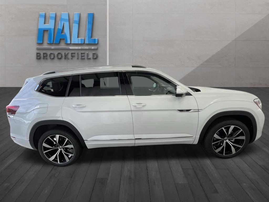 new 2025 Volkswagen Atlas car, priced at $50,309