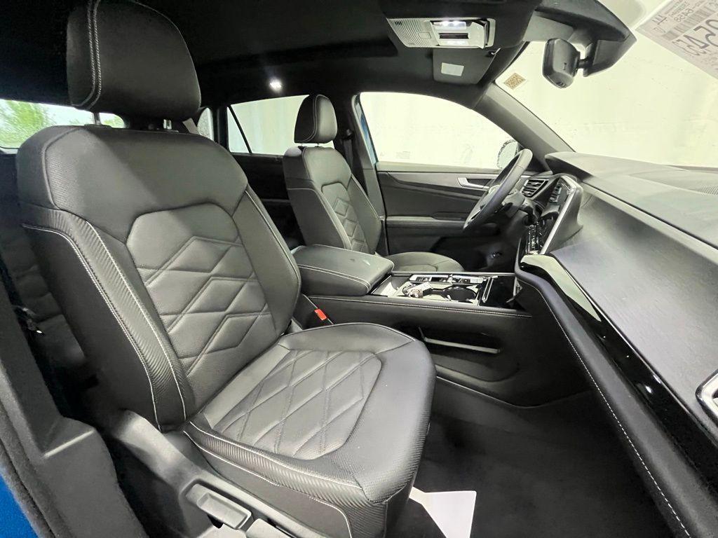 new 2025 Volkswagen Atlas Cross Sport car, priced at $43,359