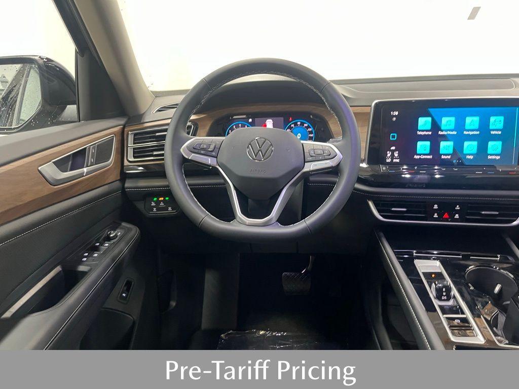 new 2025 Volkswagen Atlas car, priced at $43,680