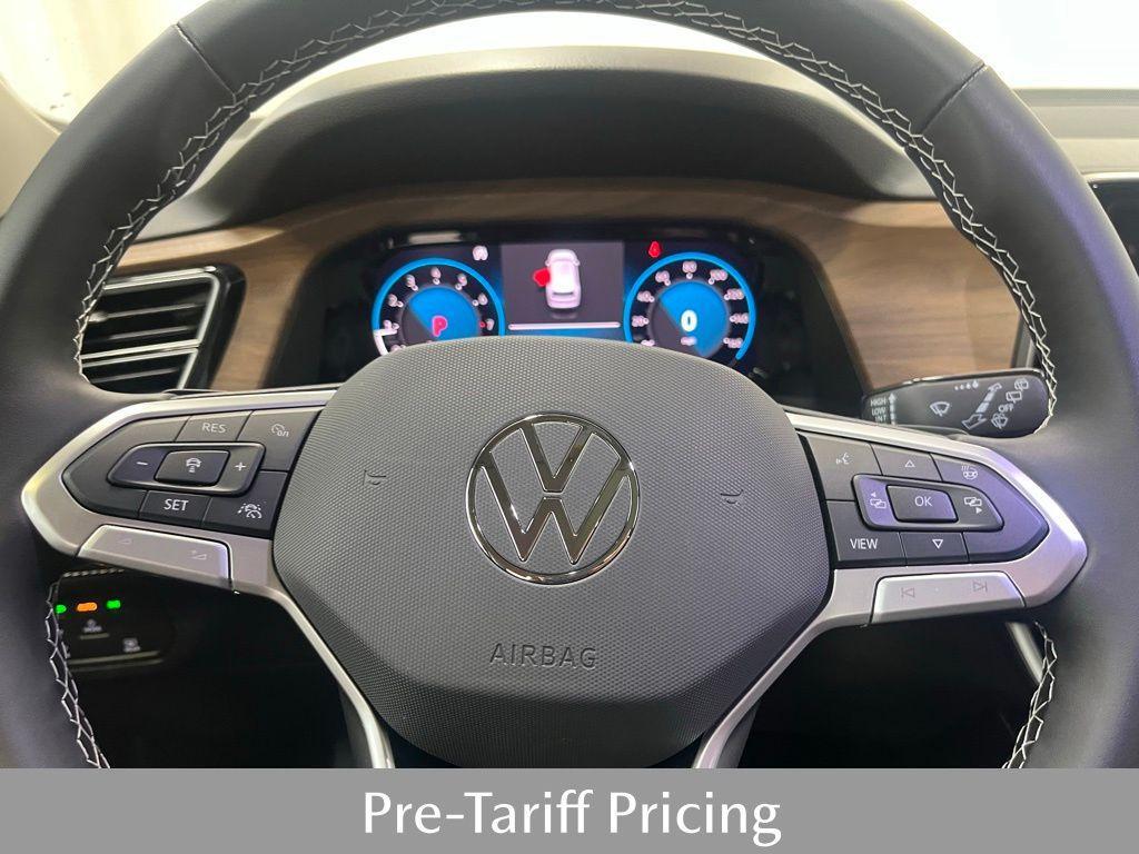 new 2025 Volkswagen Atlas car, priced at $43,680