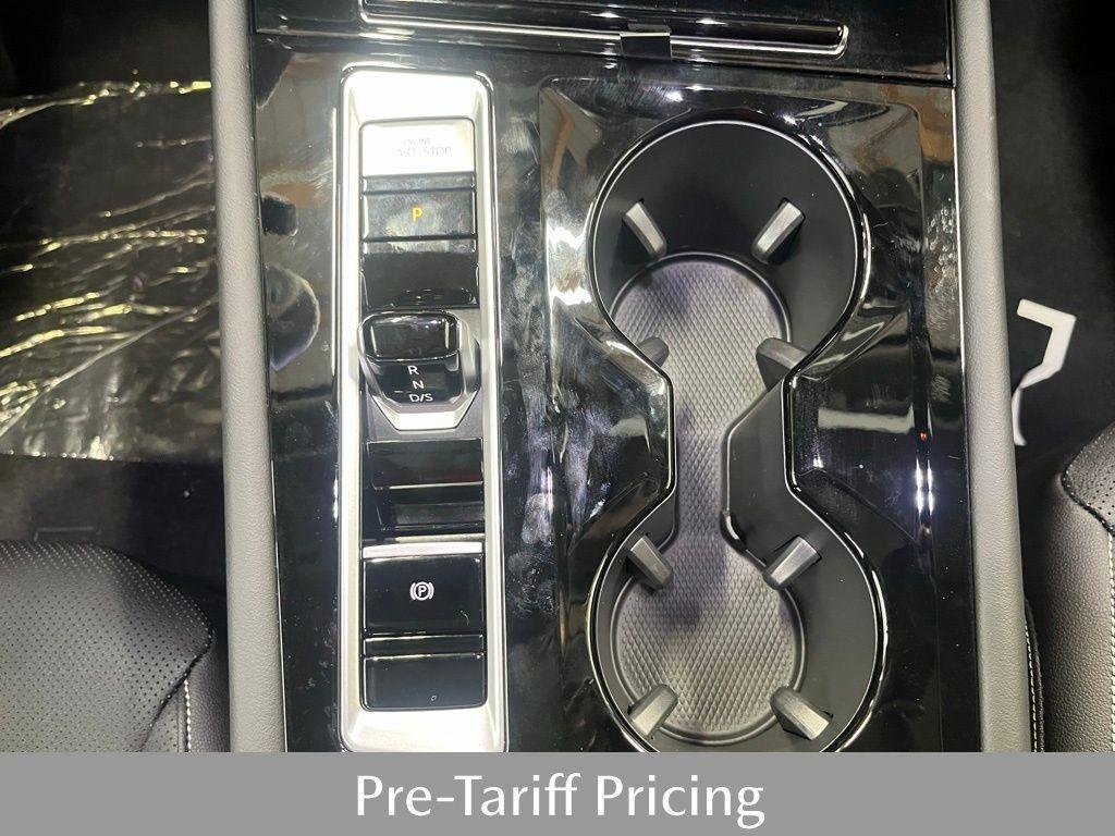 new 2025 Volkswagen Atlas car, priced at $43,680