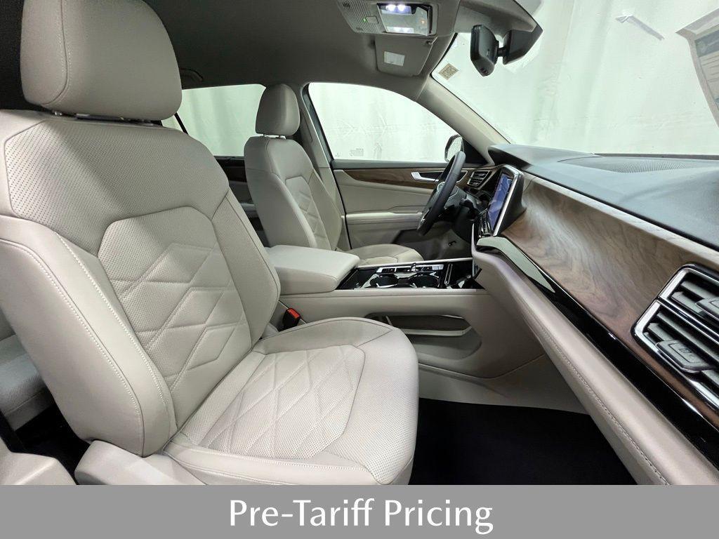 new 2025 Volkswagen Atlas car, priced at $42,809