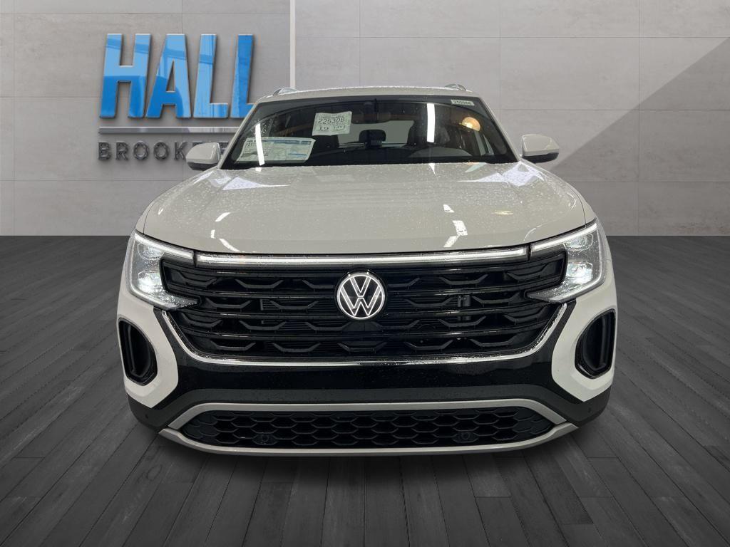 new 2025 Volkswagen Atlas Cross Sport car, priced at $43,359