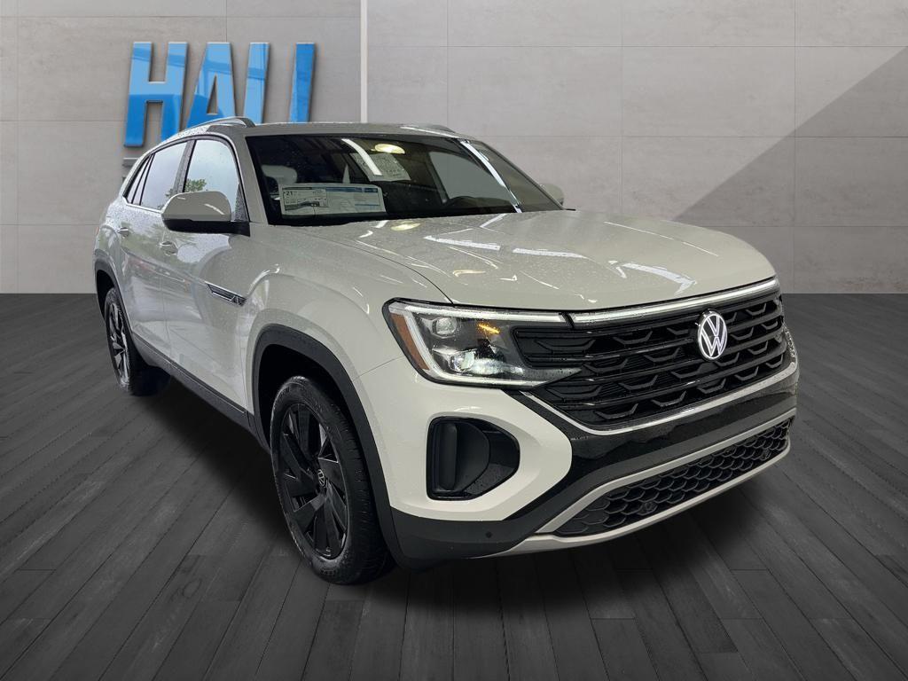 new 2025 Volkswagen Atlas Cross Sport car, priced at $43,359