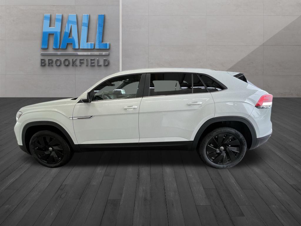 new 2025 Volkswagen Atlas Cross Sport car, priced at $43,359