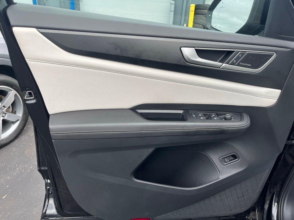 used 2024 Volkswagen Atlas Cross Sport car, priced at $41,991