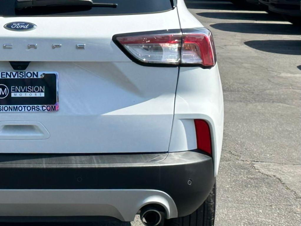 used 2022 Ford Escape car, priced at $19,995