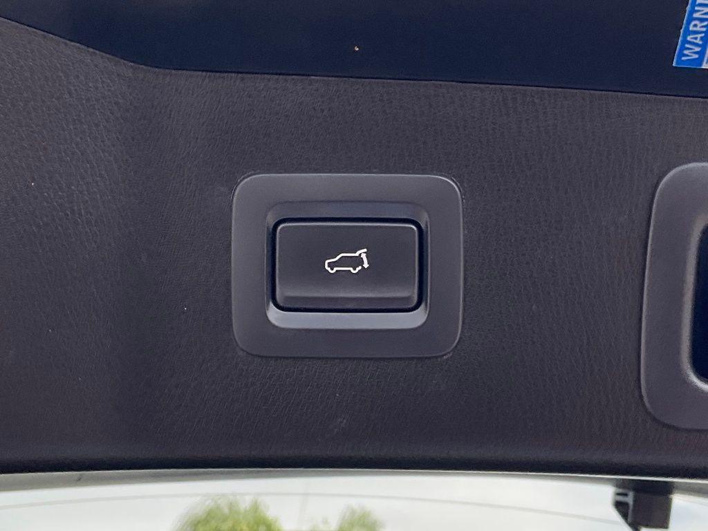 used 2022 Mazda CX-5 car, priced at $25,897