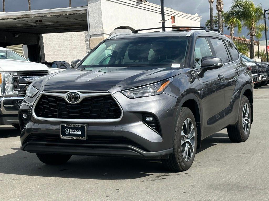 used 2024 Toyota Highlander car, priced at $45,995