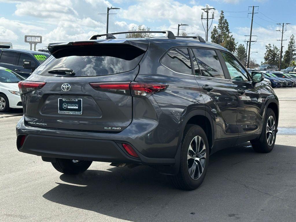 used 2024 Toyota Highlander car, priced at $45,995