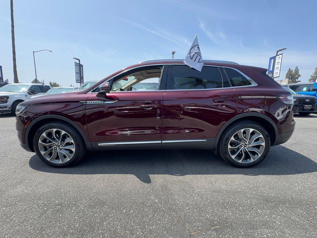 used 2022 Lincoln Nautilus car, priced at $36,588