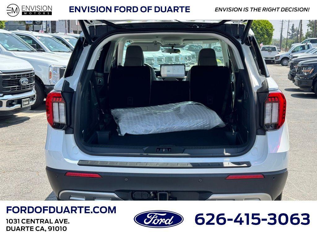 new 2025 Ford Explorer car, priced at $45,295