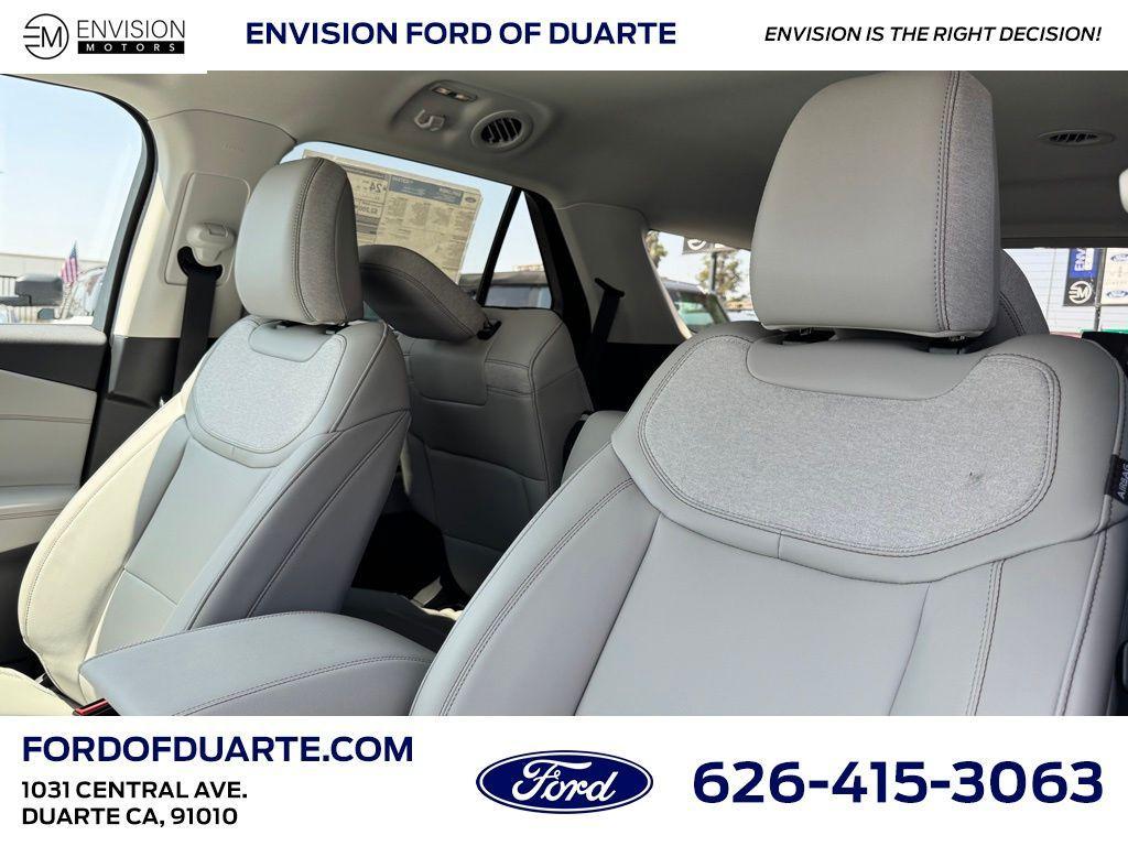 new 2025 Ford Explorer car, priced at $45,295