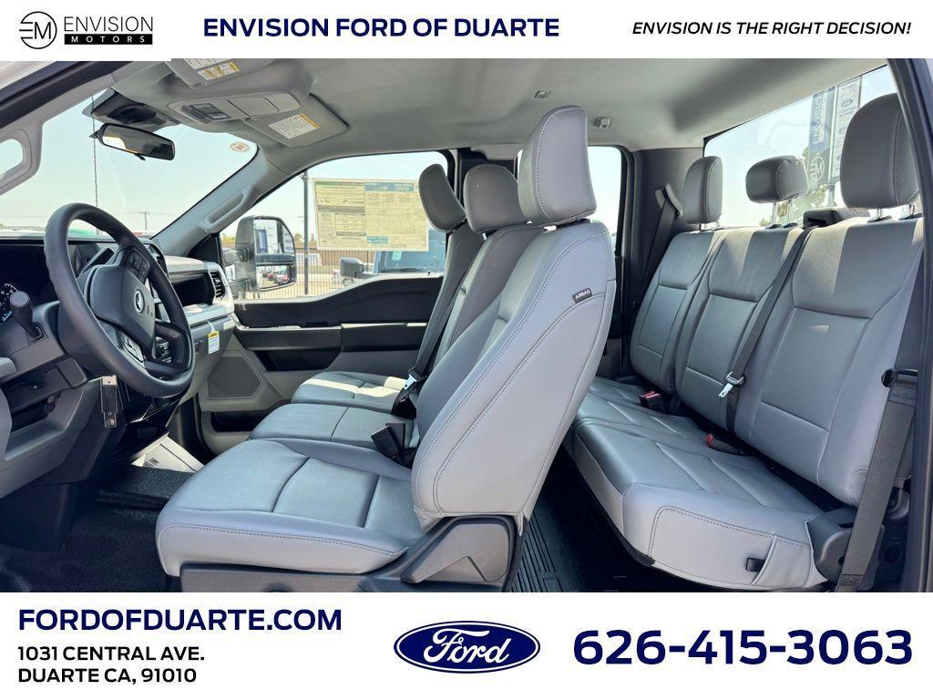 new 2025 Ford F-250 car, priced at $46,555